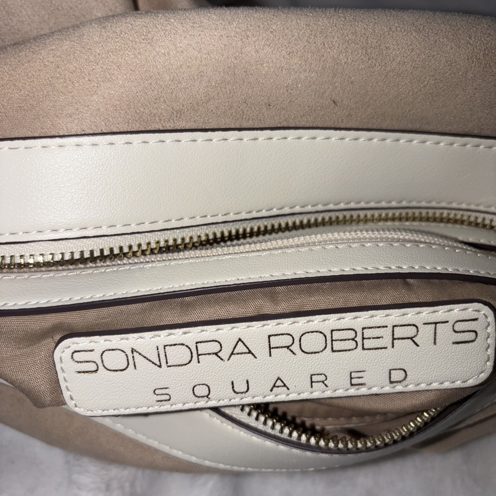 Sondra Roberts Squared Handbag 2 For 1 Removable Pouch Cream Pebbled Gold Accent - Picture 5 of 12